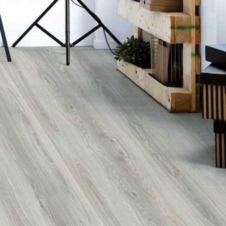 Gold Laminate Essential  Roble Alaska E007